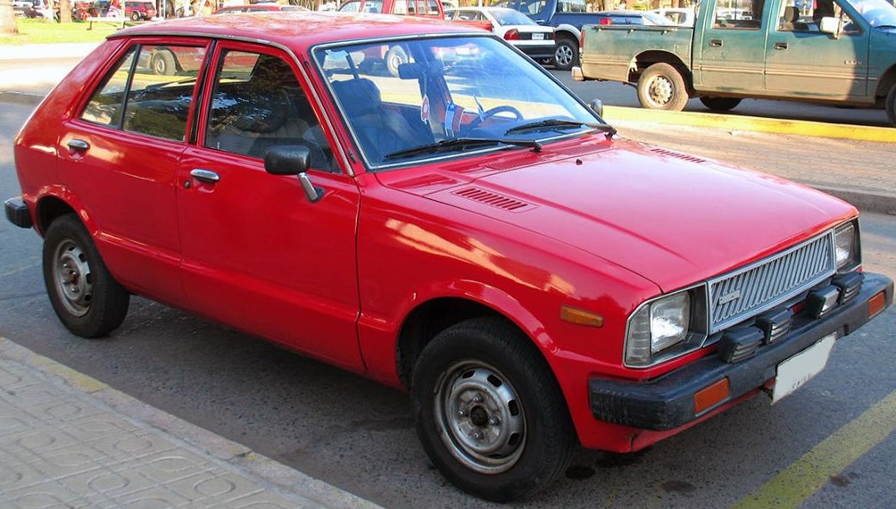 1982_Daihatsu_Charade_G20_850